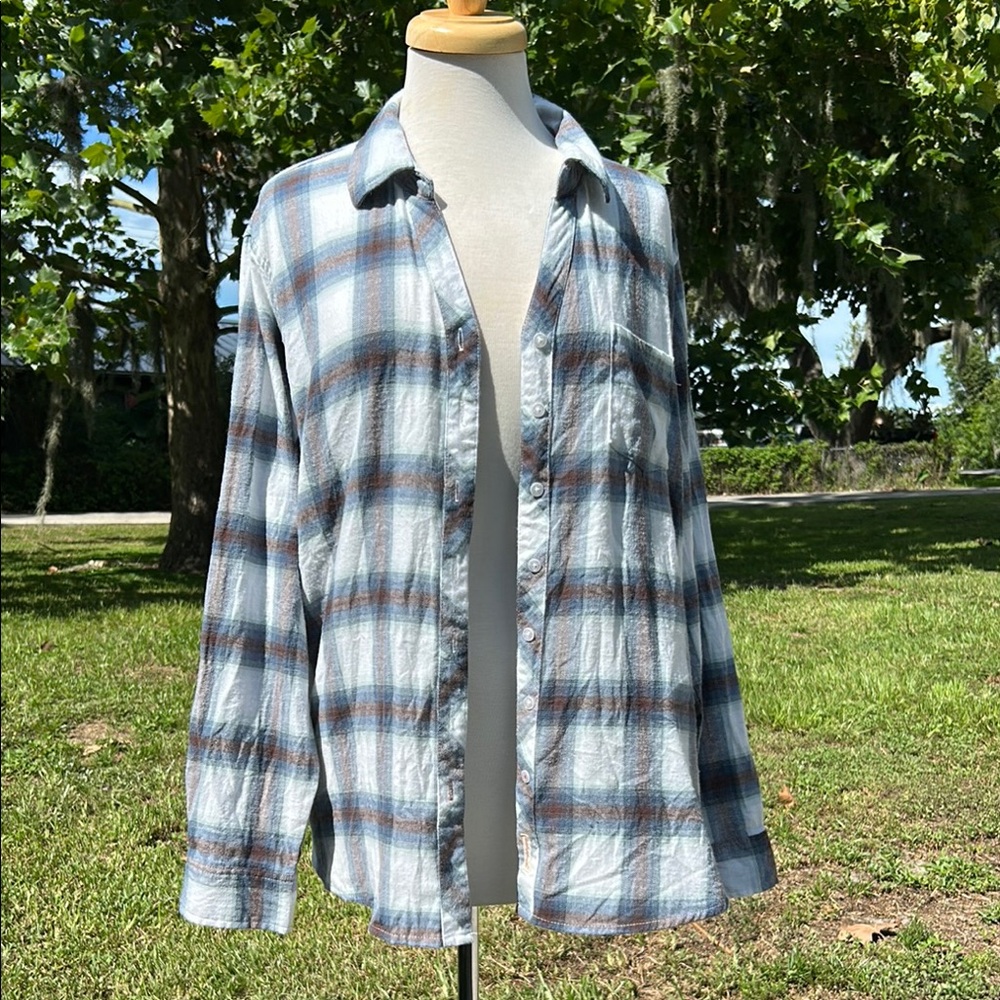 Weatherproof Blue and Brown Plaid Button Down Shirt